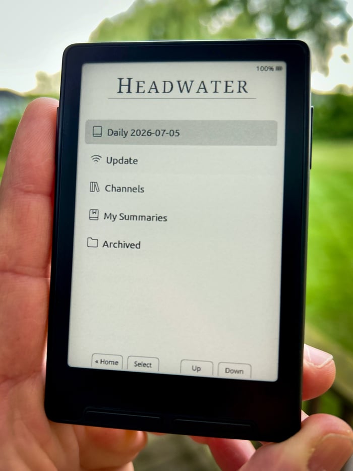 The Headwater app running on the e-ink reader